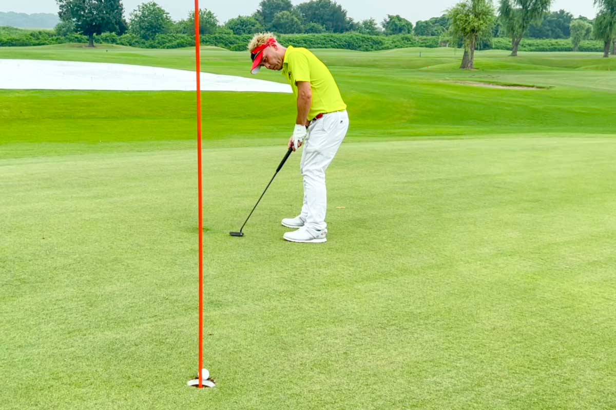 ラウンド時のスコアは全てのショットとマネジメントに加えて運不運の結果でしかなく、上達の中身と必ずしも一致するわけではない