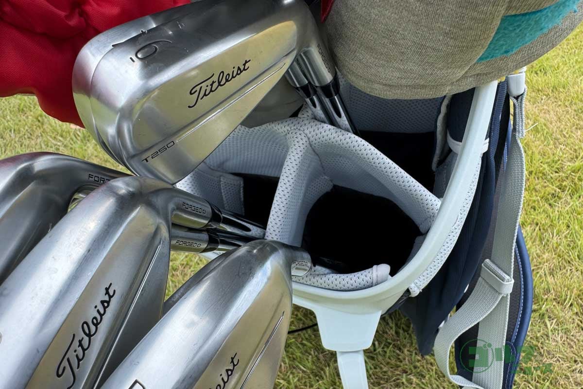 タイトリスト　　クラブセット　キャディバッグ タイトリストキャディバッグ ゴルフクラブセット