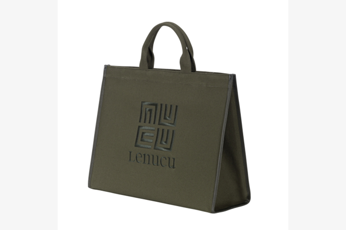 BOSTENBAG＋STRAP / ¥36,300 (税込）　画像：株式会社NOWON