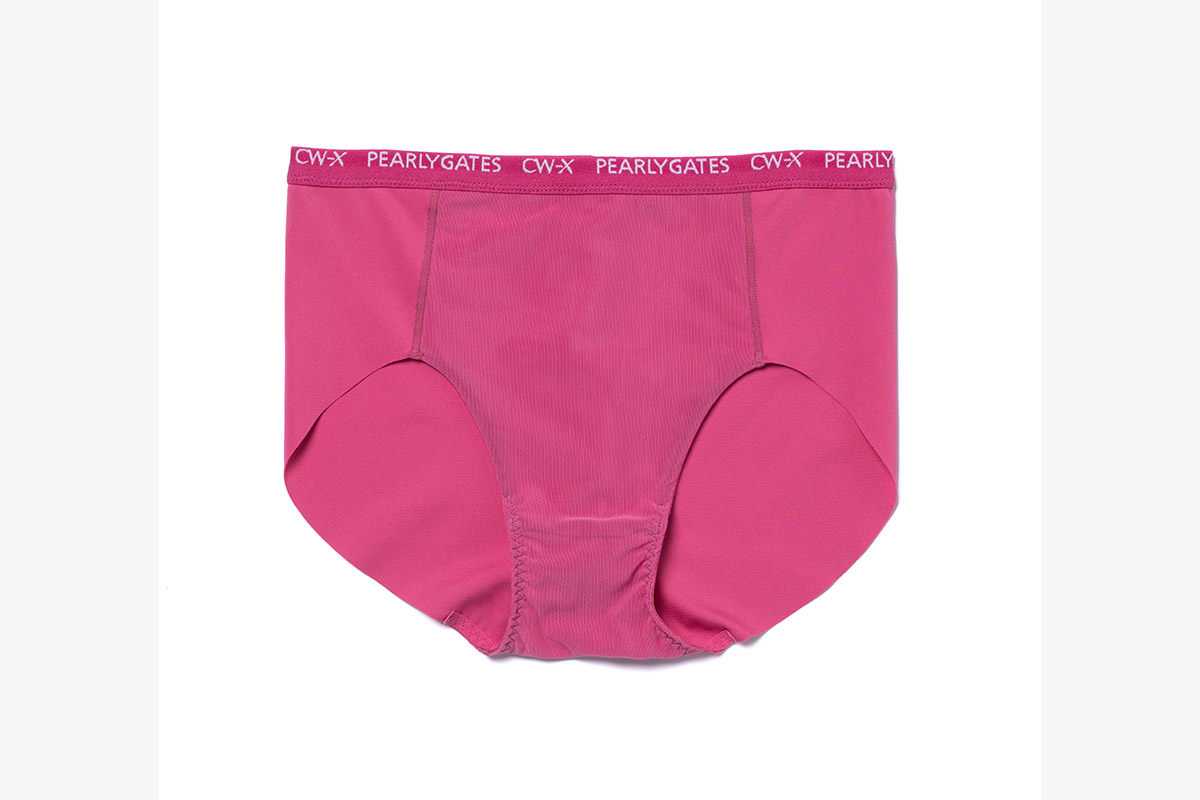 ■GOLF SHORTS 53-5283906(070) ¥4,180(税込)　写真：パーリーゲイツ