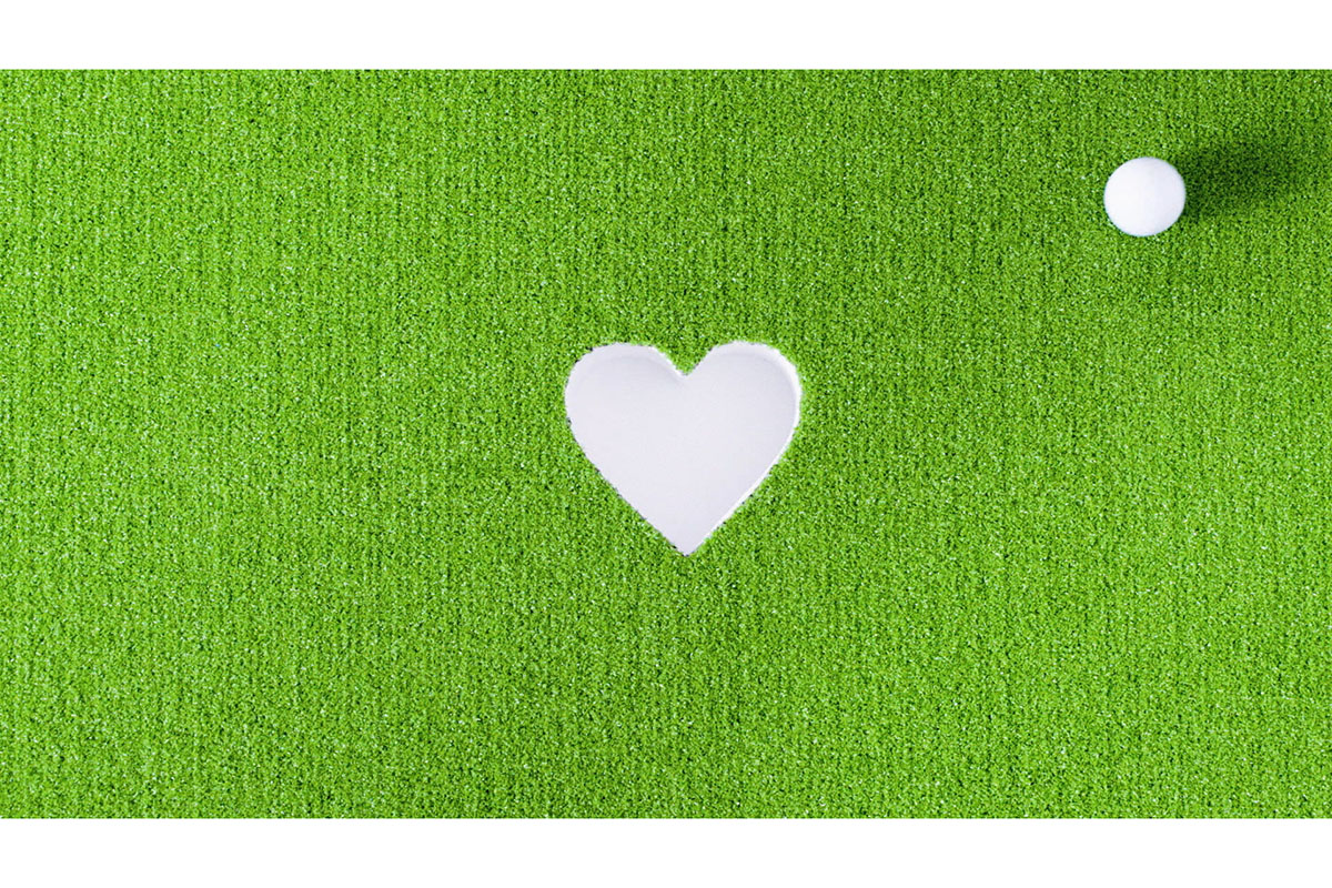 菅沼菜々出演の不二家「ハートチョコレート」新CM　(C)FUJIYA CO.,LTD.