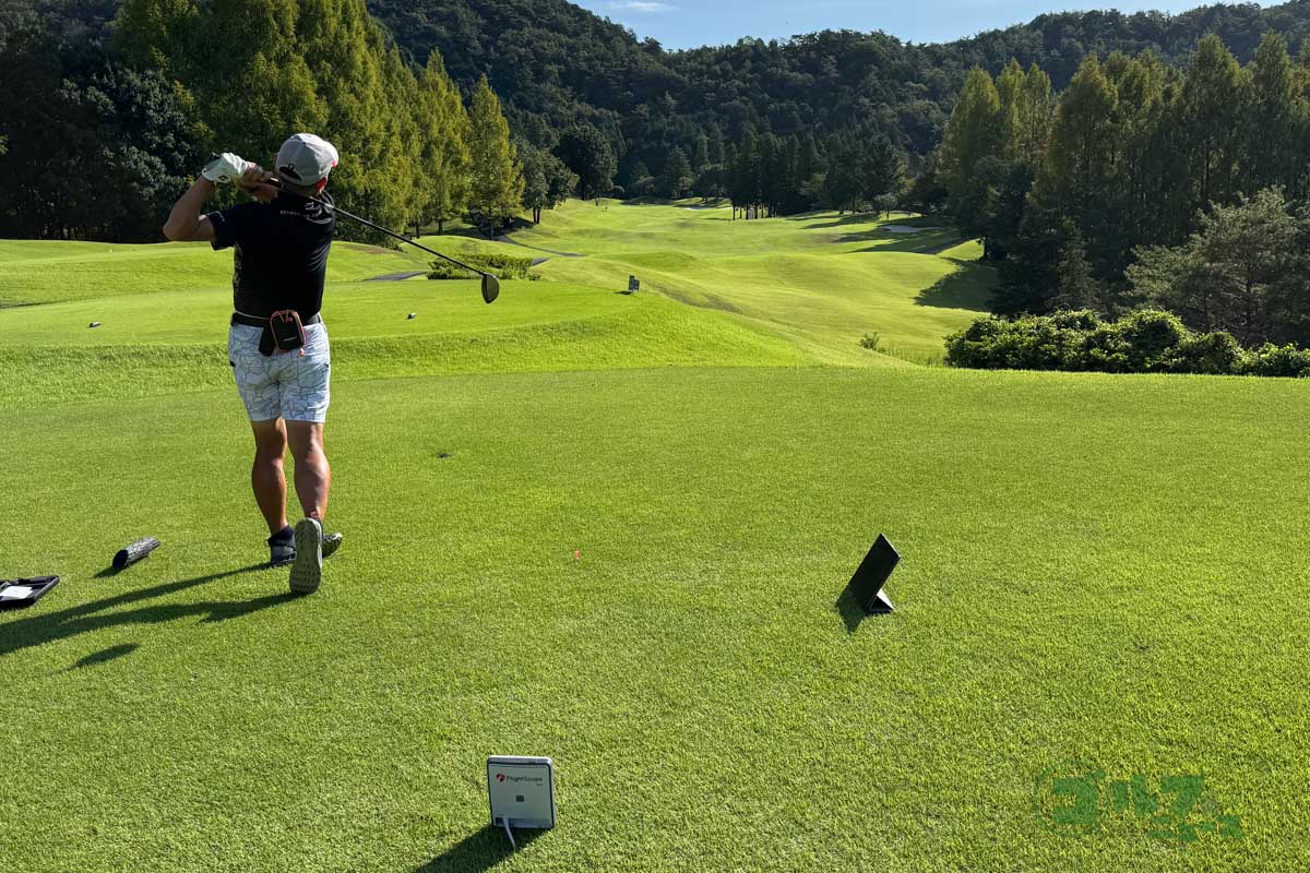 屋外使用でもセッティングは簡単、ボールにステッカーを貼る必要もない