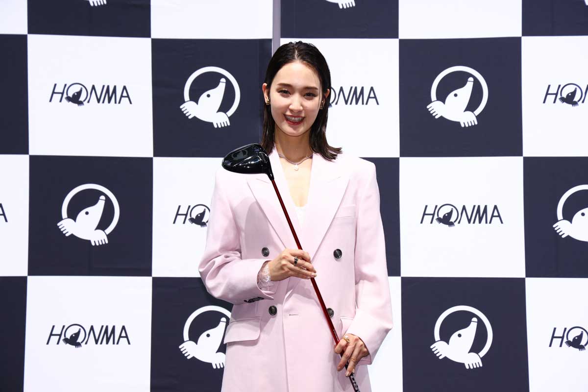 本間ゴルフのアンバサダーに就任したタレントの剛力彩芽さん