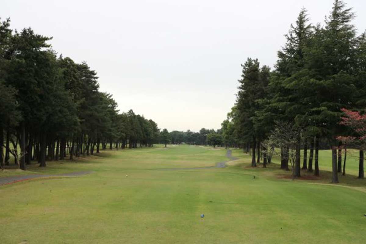 習志野CCキングC15番  写真:加賀屋ゴルフ提供