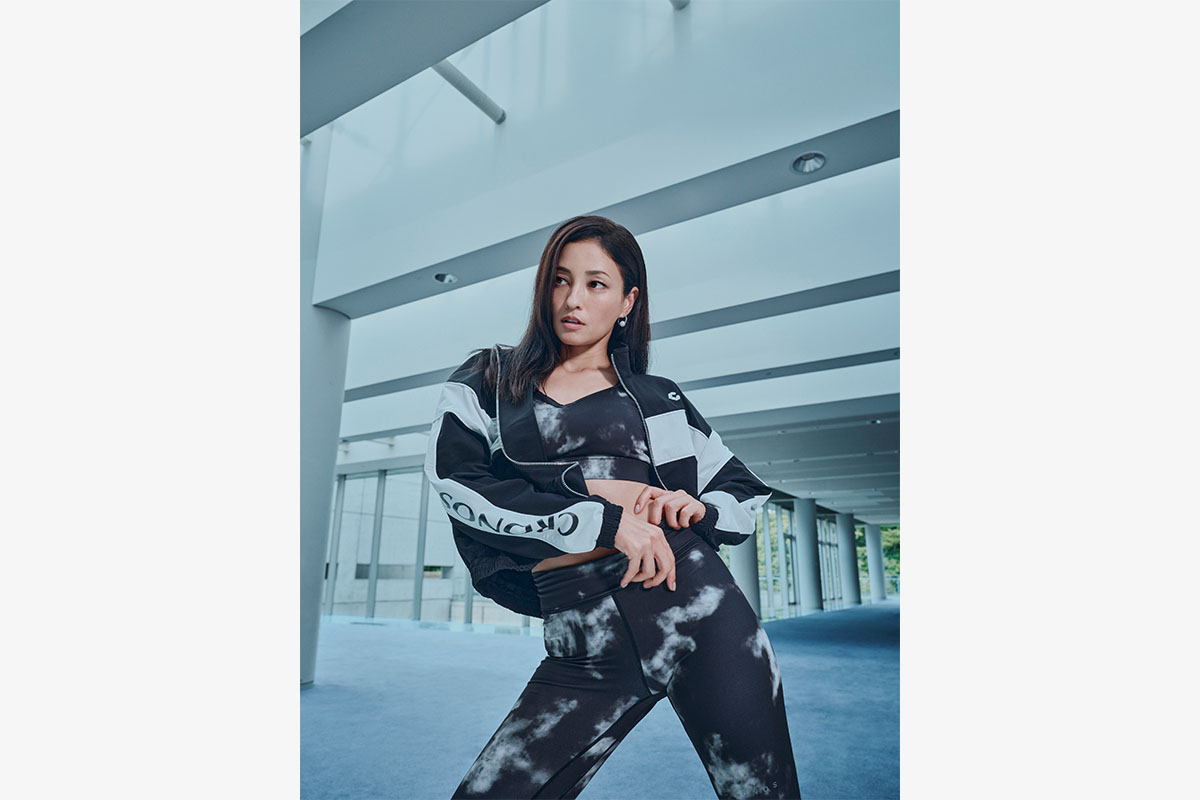 女優・黒木メイサをモデル起用した新ビジュアル　写真：クロノス