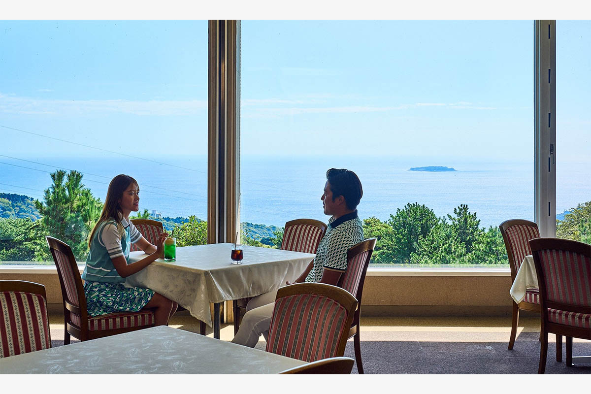 レストランからの景色は絶景パノラマビュー　写真：西熱海ゴルフコース