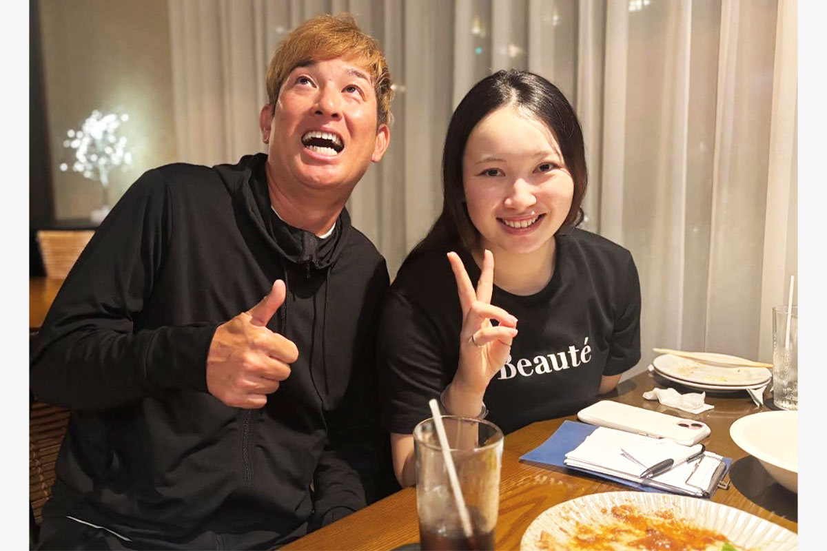 小祝さくら&竹田麗央が“コメダ珈琲”で久々の再会!「なかなか庶民的」「2人の笑顔が私の癒し」待望の2ショットにファンから大反響