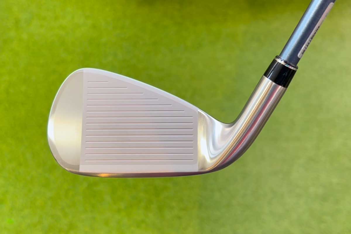 「ゼクシオ 14」は安心感のあるヘッド長