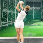 「#スイング時々顔」31歳女子ゴルファーが大放出した“脚見せショット”の数々にファン歓喜!「ゴルフ熱が上がります」
