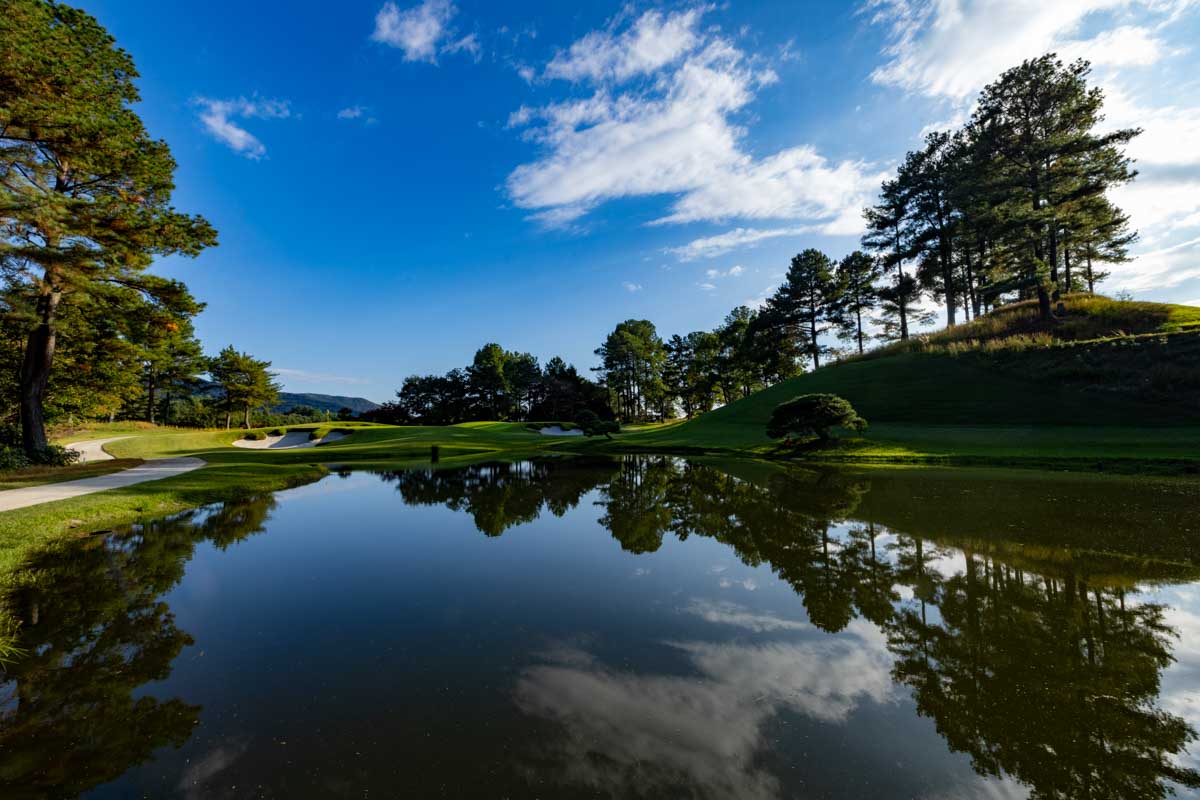 持続可能なゴルフ場に生まれ変わった春日井CC　写真:宮本卓