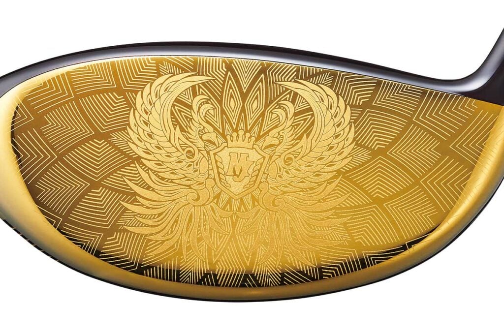 ドライバーは28万円超え！ フェースセンターに鳳凰が刻印された