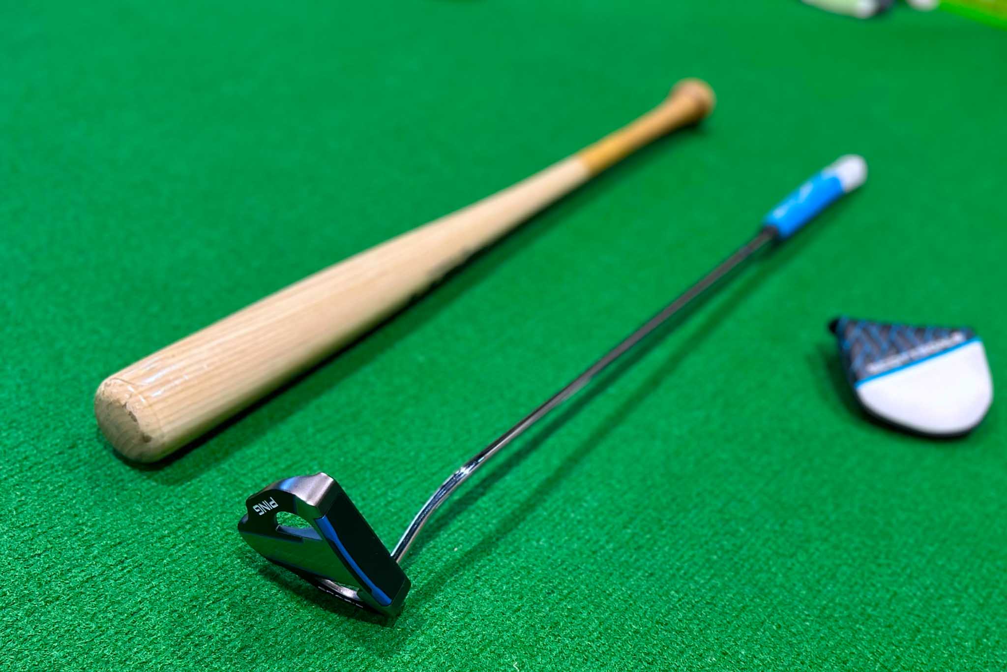 34インチ弱の長さが主流の野球バットと一般的な長さのパターはほぼ同じ