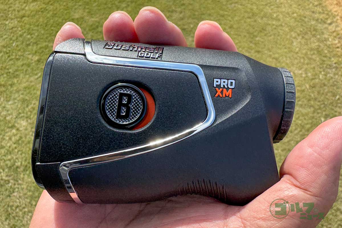 手の中にすっぽりと収まるサイズなのに、がっちりとしたボディーが印象的