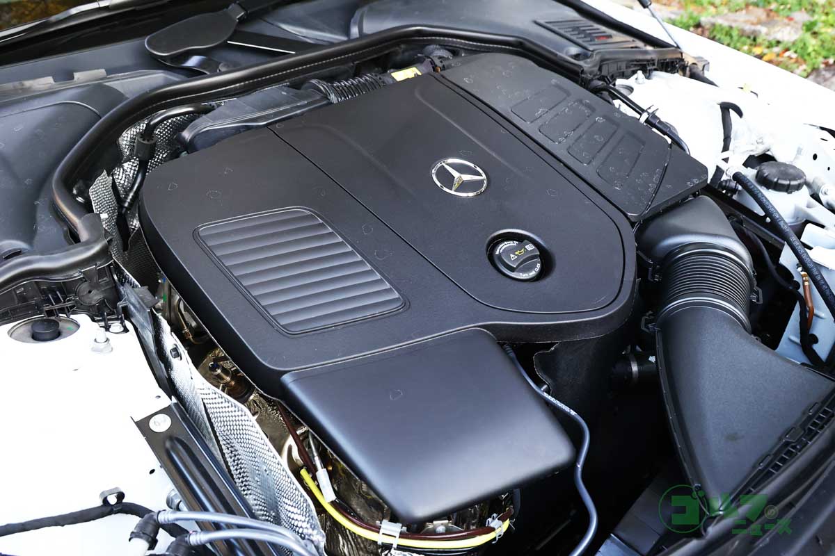 1.5リッターターボエンジンにモーターを組み合わせたハイブリッドシステムはスムーズ＆トルクフル