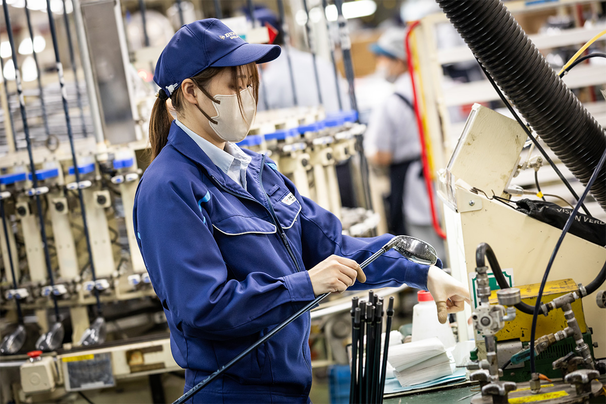 「くるみん認定」を取得しているダンロップゴルフクラブ。性別関係なく輝ける職場となっている[写真：角田慎太郎]