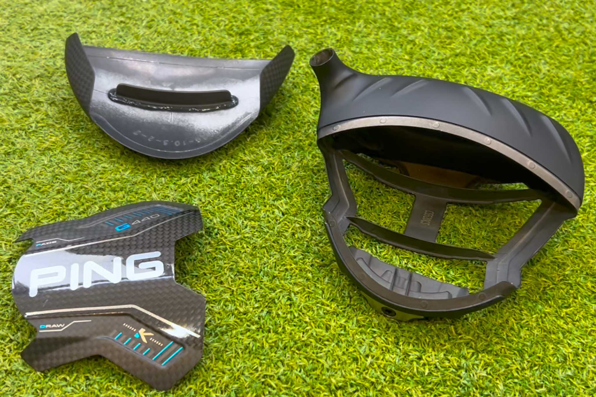 「G440 K」の心地よい打感と打音を支える重量配分と各パーツに配置されたリブに、精密な設計意図が見える