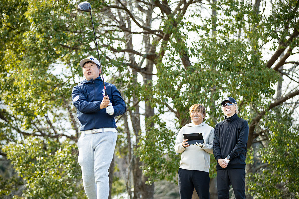 もともとスピン量の多い野村さんには「◆◆◆」系がマッチ。「QUANTUM ◆◆◆ MAX」でボール初速60.8メートル毎秒、打ち出し角12.6度、スピン量2673回転でキャリー212.9ヤード、トータル241.2ヤードというデータを計測[写真：落合隆仁]