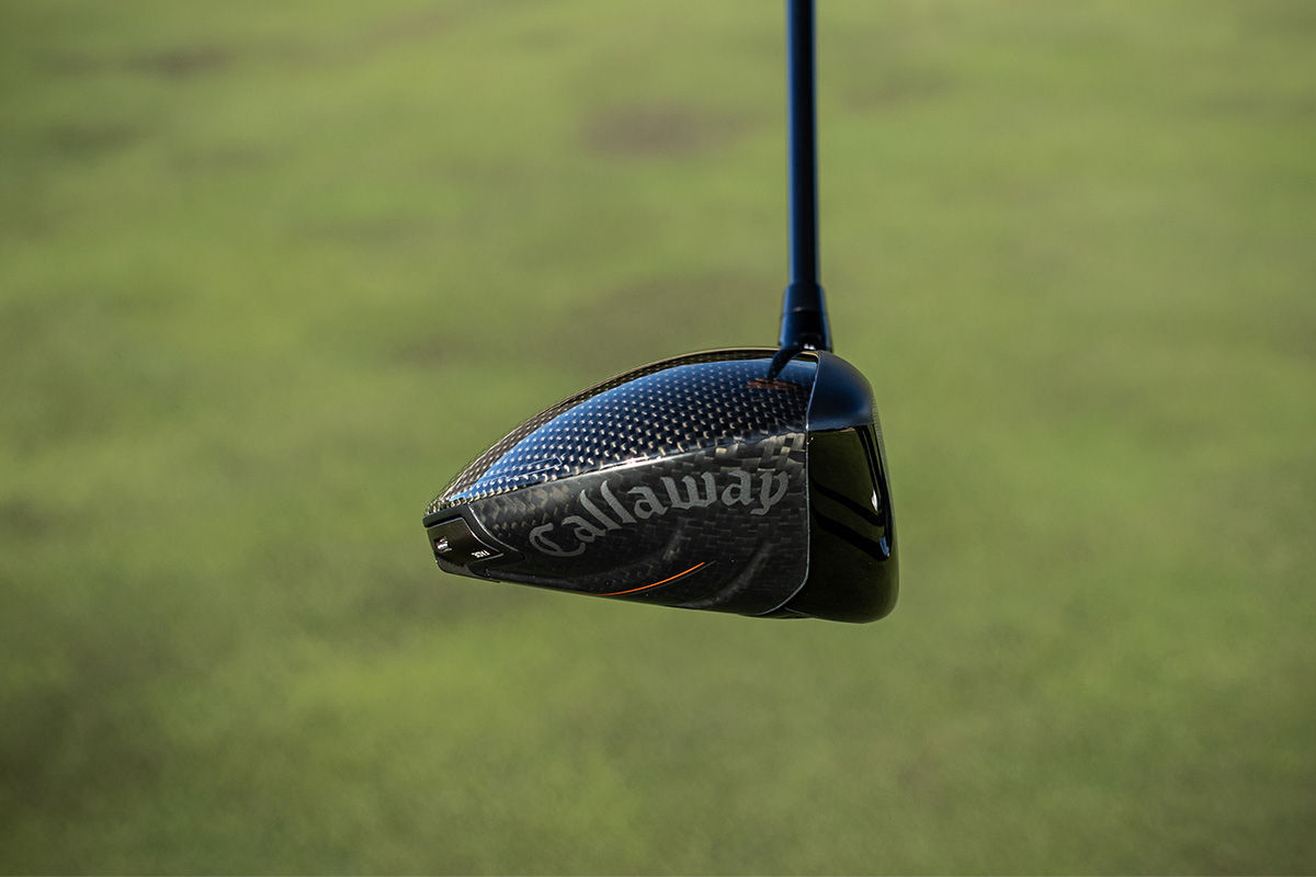 「QUANTUM ◆◆◆」プロや上級者向けに開発された操作性重視のモデル。ヘッド体積は450ccでソール後方には「ディスクリート・ウエート」が搭載されている[写真：落合隆仁]