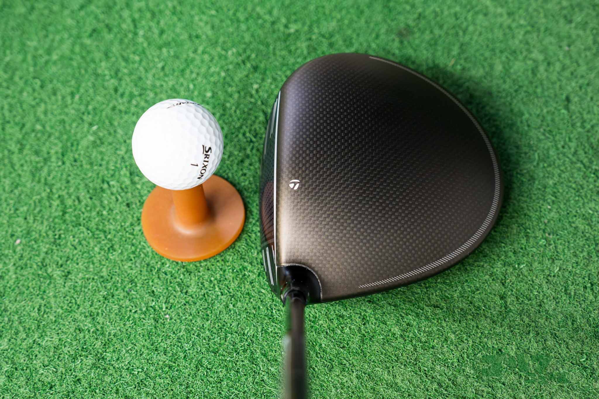 クラウンのアライメントマークはややヒール寄りに付けられている　写真:土居凌祐