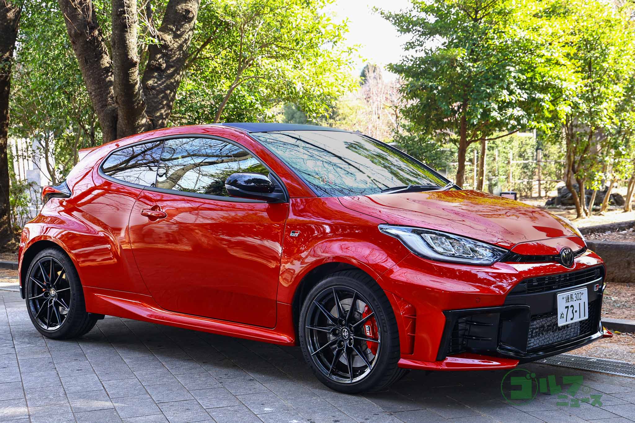 GRヤリス専用ボディ。前後オーバーフェンダーが迫力満点だ。全幅は1805ミリまで拡大されている