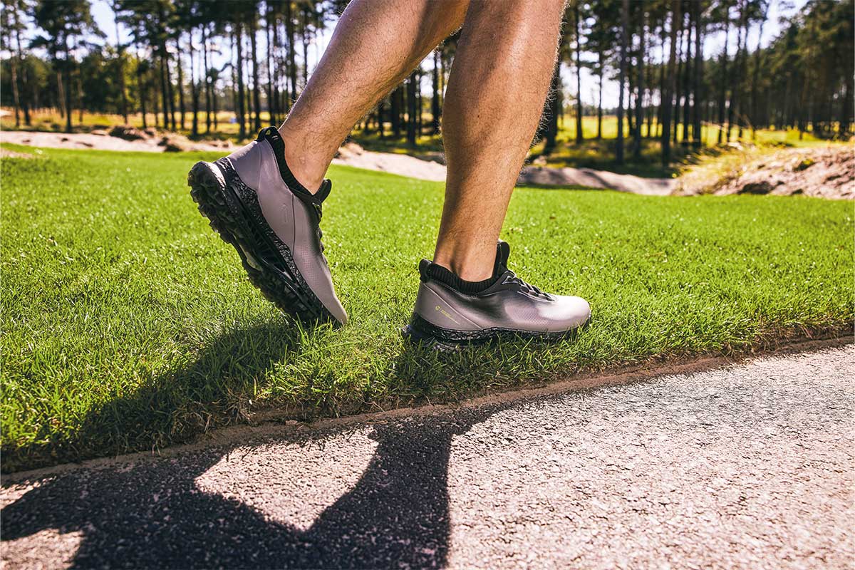 エコーは世界約90カ国で展開するグローバルブランドであり、ゴルフをはじめとする多様なカテゴリーで独自の存在感を放っている