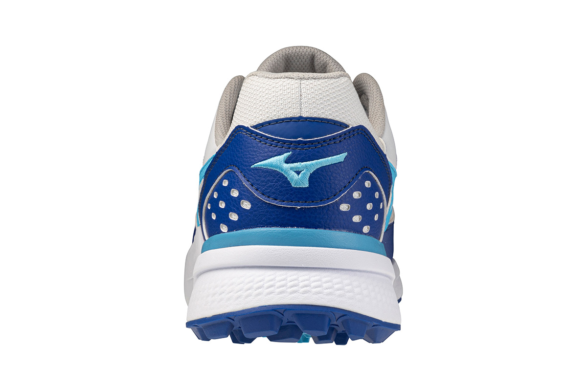 ミズノ「CONTENDER GS」