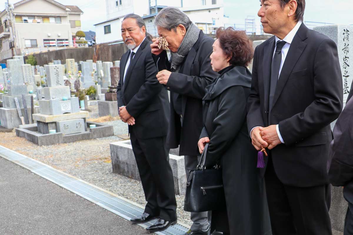 「ジャンボ」「ジェット」「ジョー」ゴルフ界最強の3兄弟 健夫・直道が墓前で明かした兄との“最後の会話”