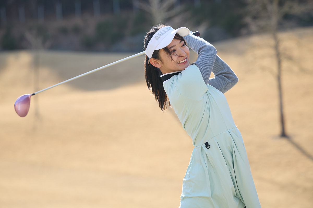 初めてのラウンドだった相沢さんも終始笑顔でゴルフを楽しんだ[写真：望月浩彦]
