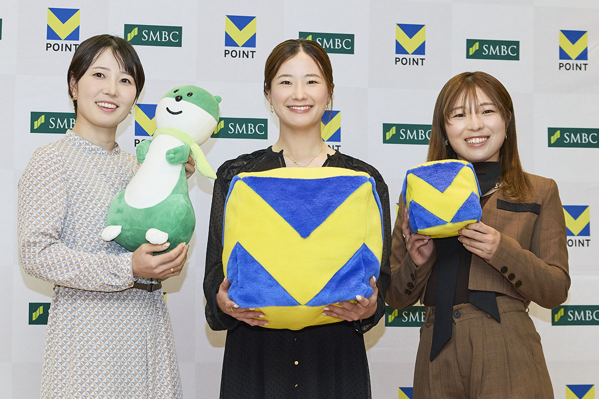 （左から）蛭田みな美、青木香奈子、佐久間朱莉　写真：西村恵