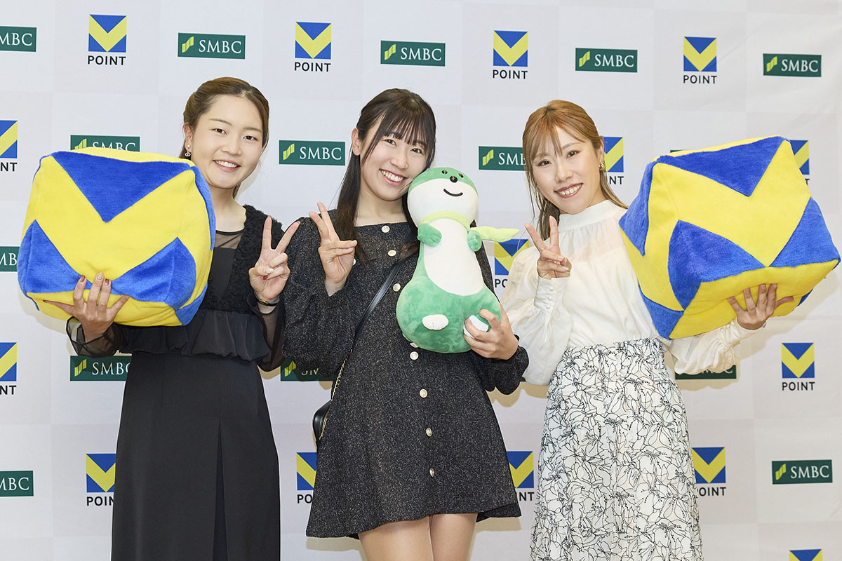 （左から）佐藤心結、菅沼菜々、木村彩子　写真：西村恵