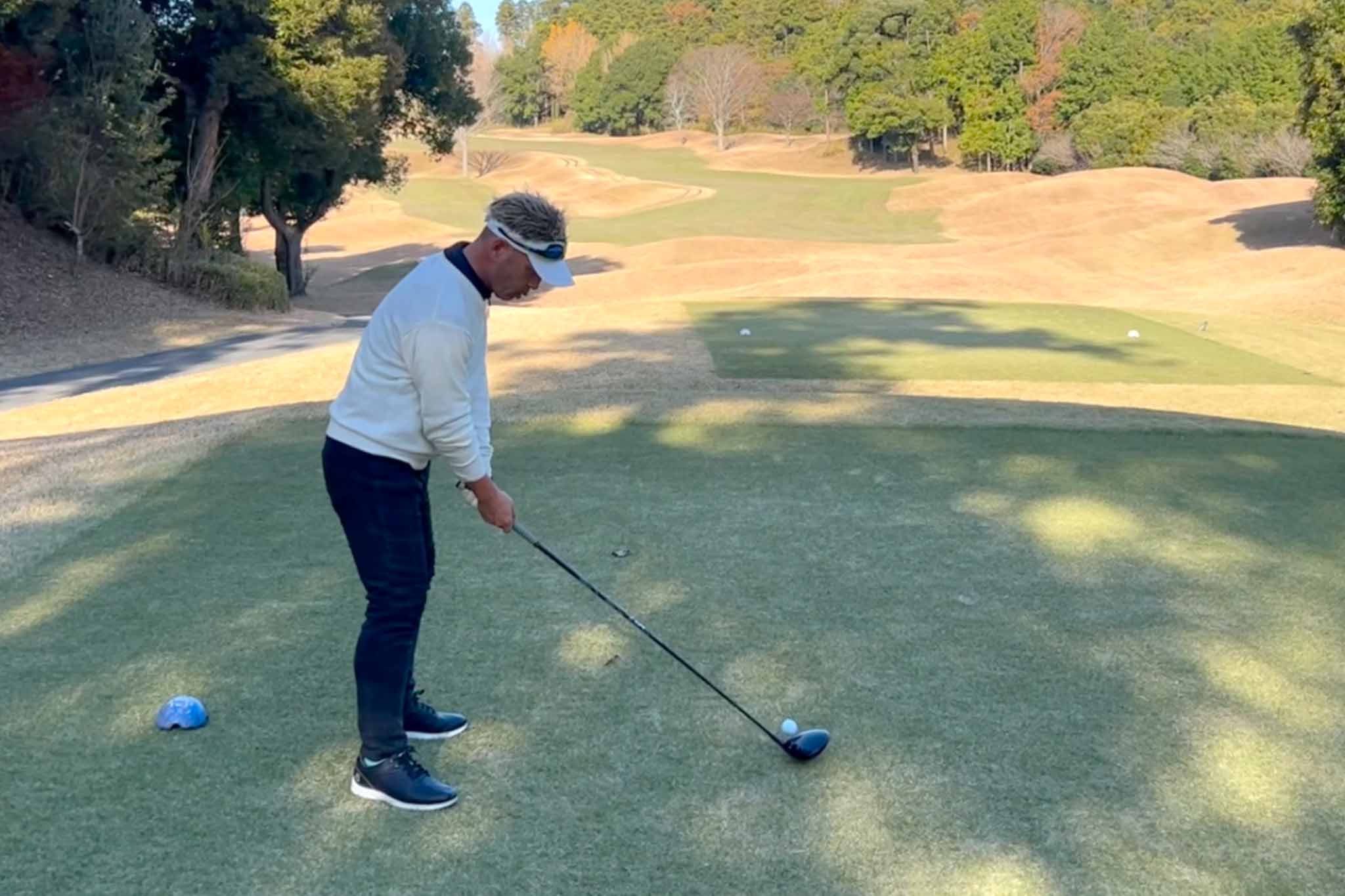 同じ番手で何球も打って出る「最高の一打」をコースで求めるのは難しい。一球ごとにクラブを持ち替えながら「許容範囲に収める」練習が効果的