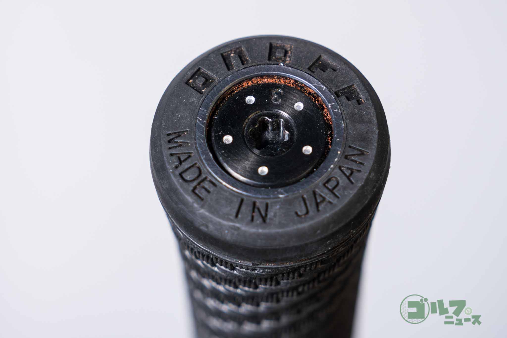 ヘッドとグリップのウェイトを入れ替えられるなど、調整可能範囲はかなり広い　写真:土居凌祐