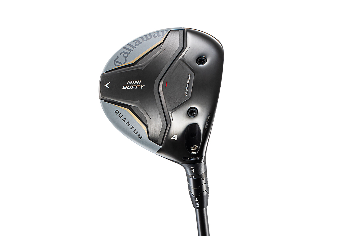 「QUANTUM MINI」シリーズには、ロングホールのセカンドショットで威力を発揮する「QUANTUM MINI BUFFY」フェアウェイウッドもある。高弾道と直進性を兼ね備え、攻めのゴルフを支える1本