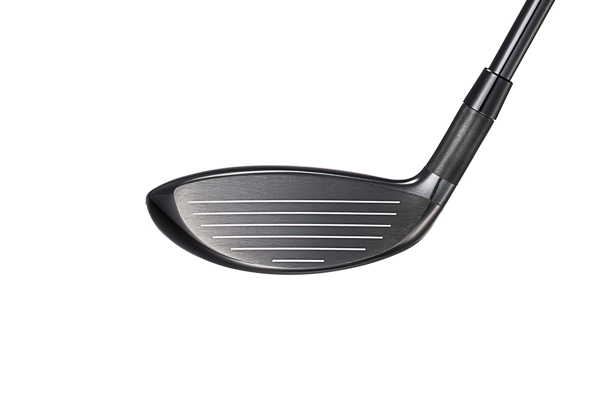 高スピン性能と高い操作性を両立した「QUANTUM MINI SPINNER」フェアウェイウッド。ティーショットからフェアウェイまで幅広く活躍する戦略的クラブ