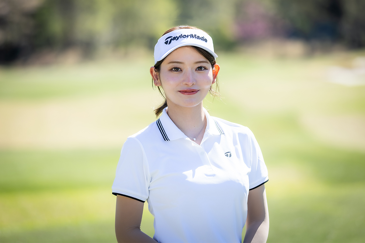 中野木葉さん。ゴルフ歴は2年だが、熱心にレッスンへ通う上達志向のゴルファー。 平均スコアは100前後で、ベストスコアは96。ドライバーの平均飛距離は180ヤード[写真：角田慎太郎]