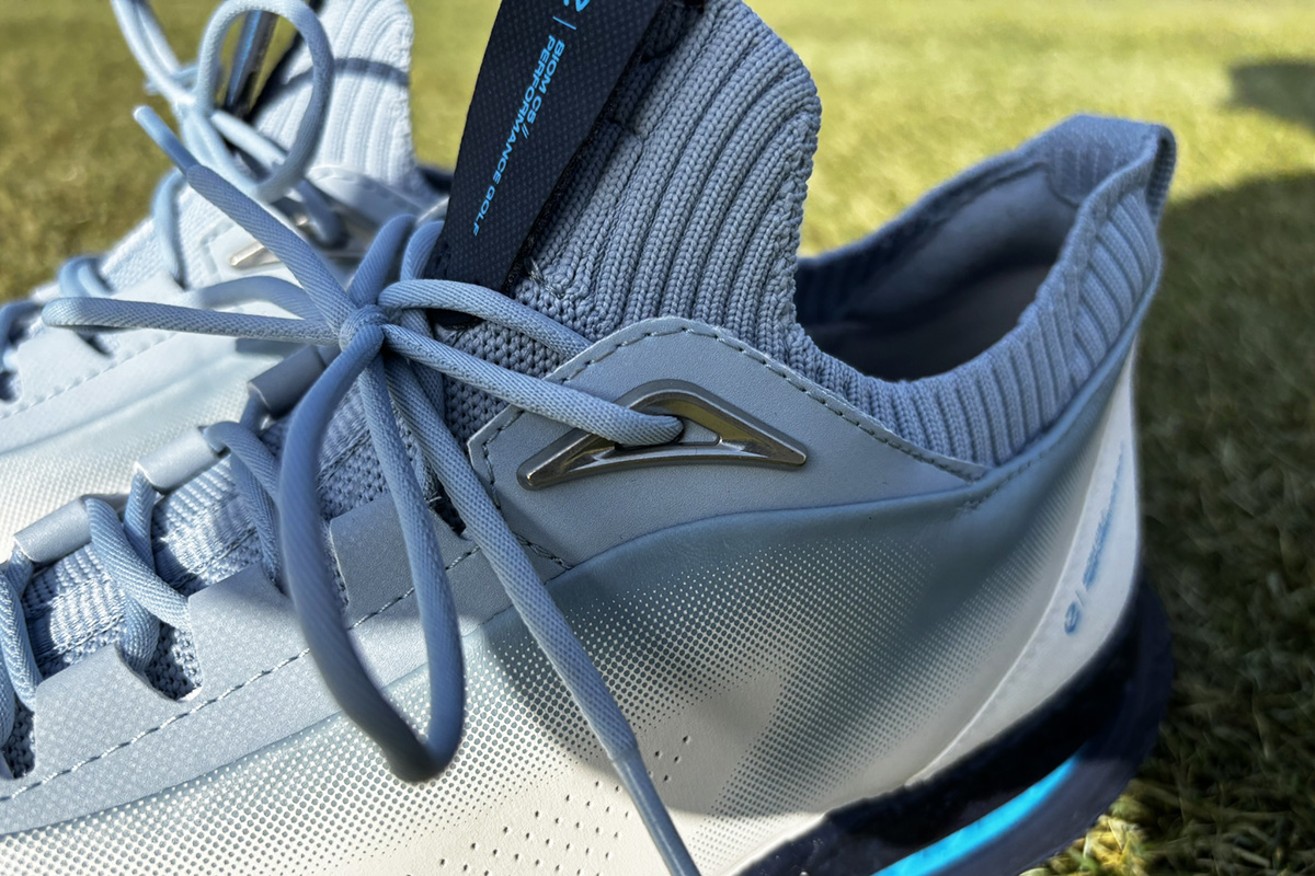 ECCO GOLF BIOM C5（エコー ゴルフ バイオム シー5）　超伸縮ニットソックス搭載モデル