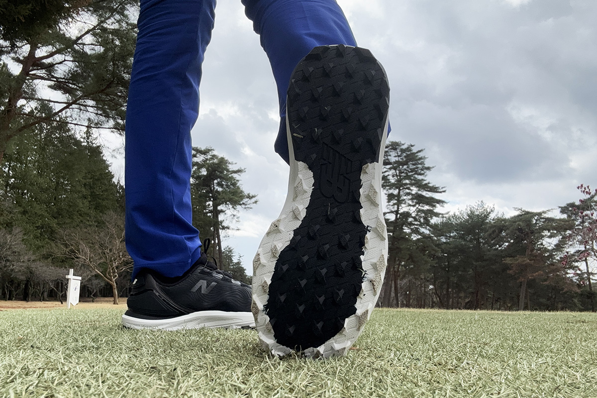 ニューバランス「Fresh Foam X 2500v5」で18ホールをラウンド