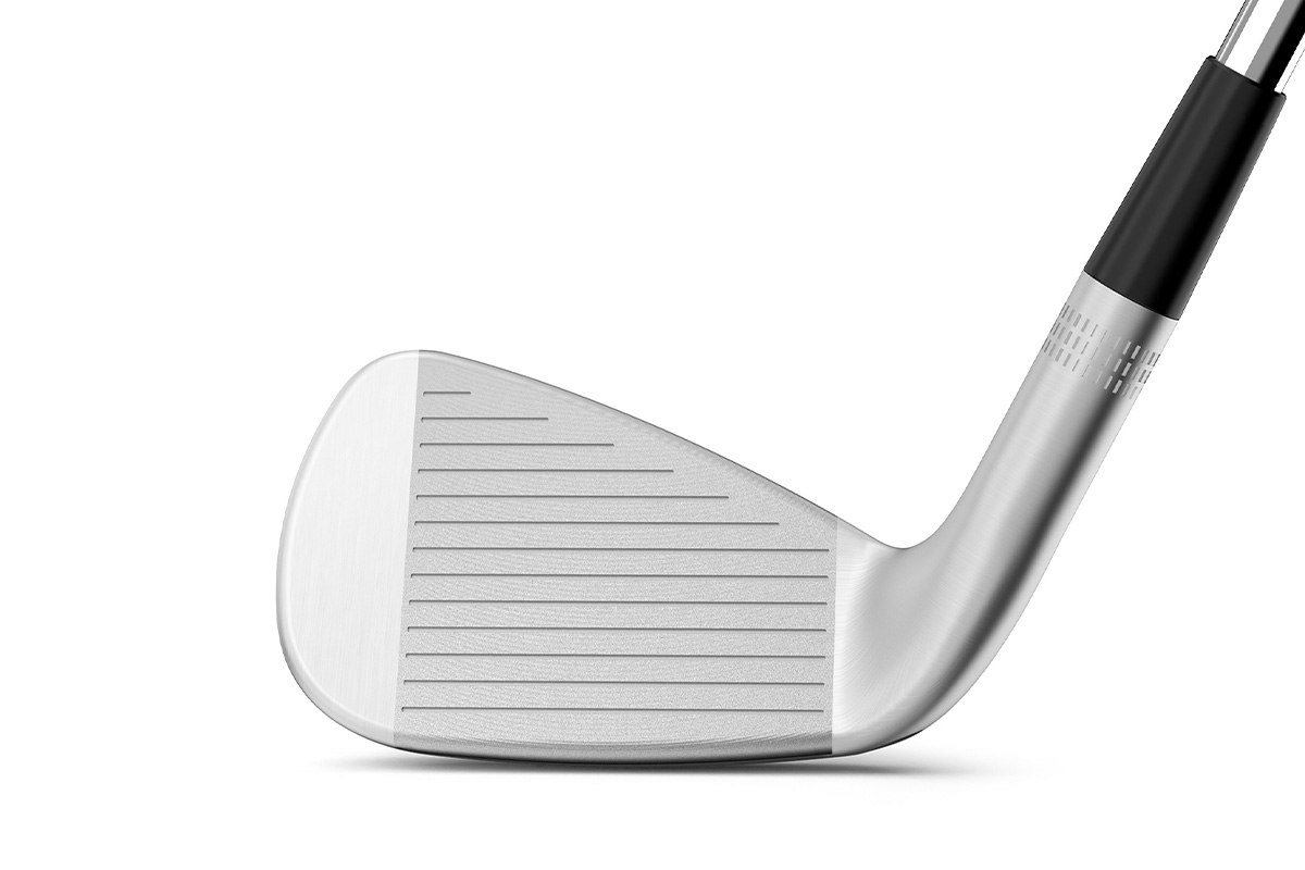 ウイルソン「STAFF MODEL XB IRONS」
