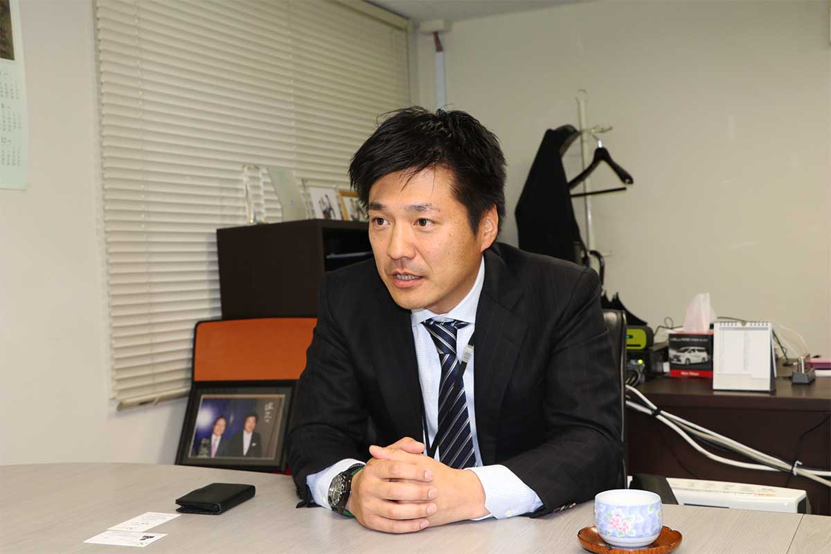 2017年、問題が発覚した直後に筆者のインタビューに答えた堀新ゴルフスタジアム社長（当時）　写真：清流舎