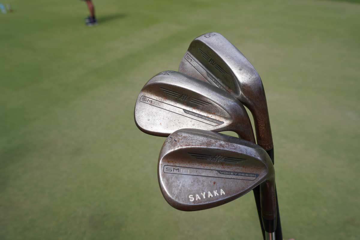 GW、AW：ボーケイ SM10（ロフト角／50度、54度　シャフト／トラヴィル95） SW：ボーケイ SM10（ロフト角／58度 シャフト／N.S.プロ850GH neo）