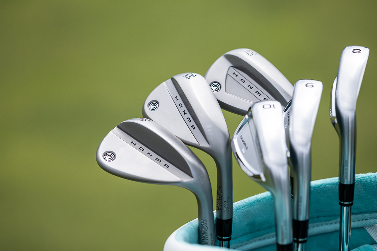 豊富なロフトバリエーションがそろう「HONMA WEDGE」はアイアンからの流れを考え、飛距離の階段を整えやすい[写真：落合隆仁]