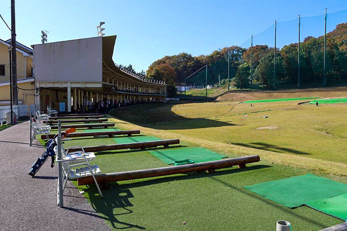 開放的な屋外打席があるジャンボリー平塚（神奈川県平塚市）