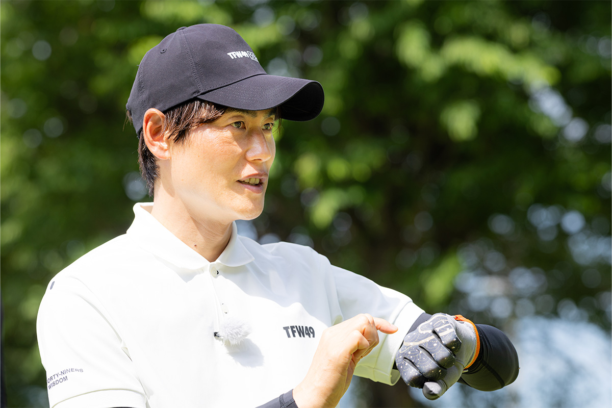 時計の重さが気になる人でも、「FIT 5 Pro」なら薄型軽量で違和感なく装着できる[写真：落合隆仁]