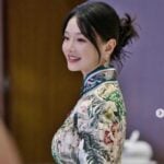 「女神です」 ツアー1勝28歳の妖艶チャイナドレス姿が「異次元」と話題　肉体美きわ立つシルエットに「吸い込まれそう」