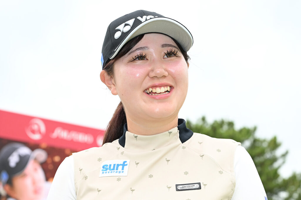 倉林紅がツアー初優勝、ゴルフを楽しむ姿勢が実を結ぶ