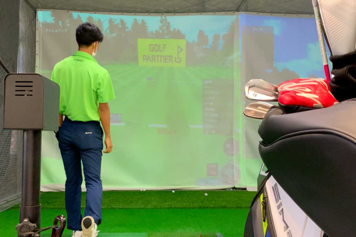 「打ってみると欲しくなるクラブもあるのでまずは気軽に試打してみてください。一緒にクラブ選びのお手伝いをさせて頂きます」（岩田さん）