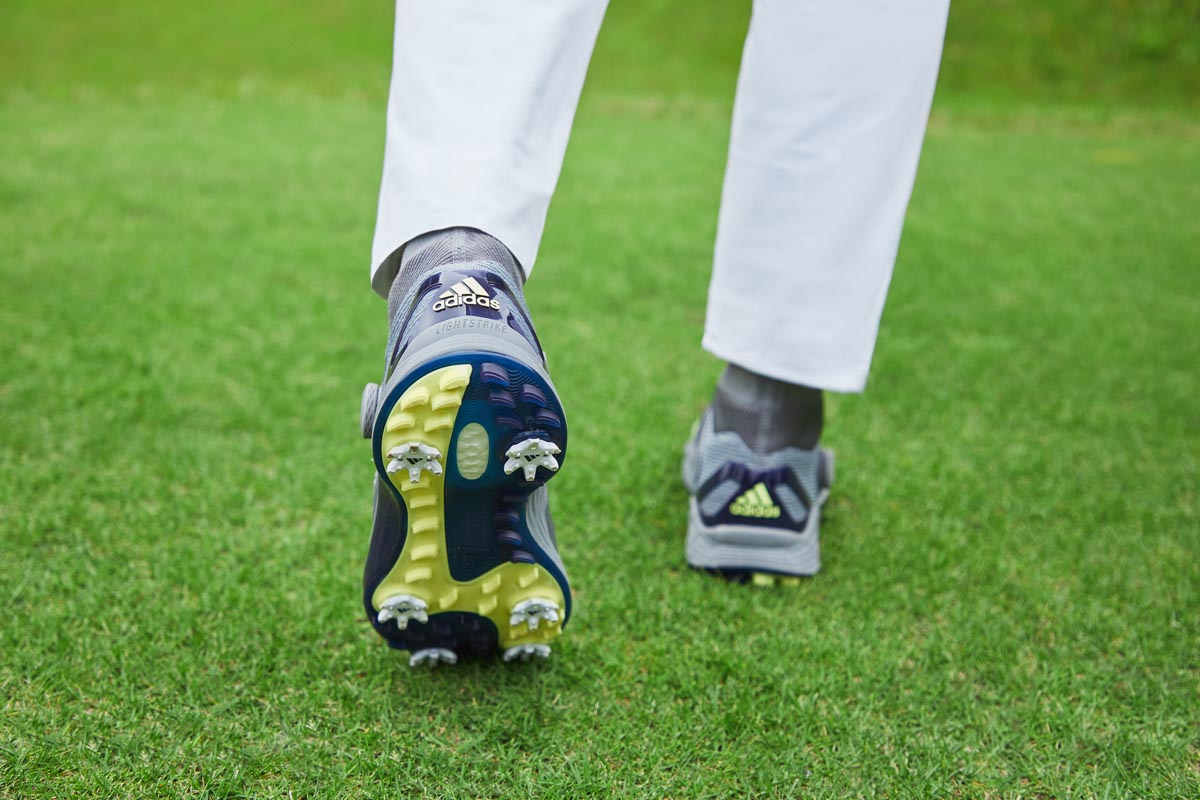 歩きやすさとグリップ力を高い次元で両立したソール設計