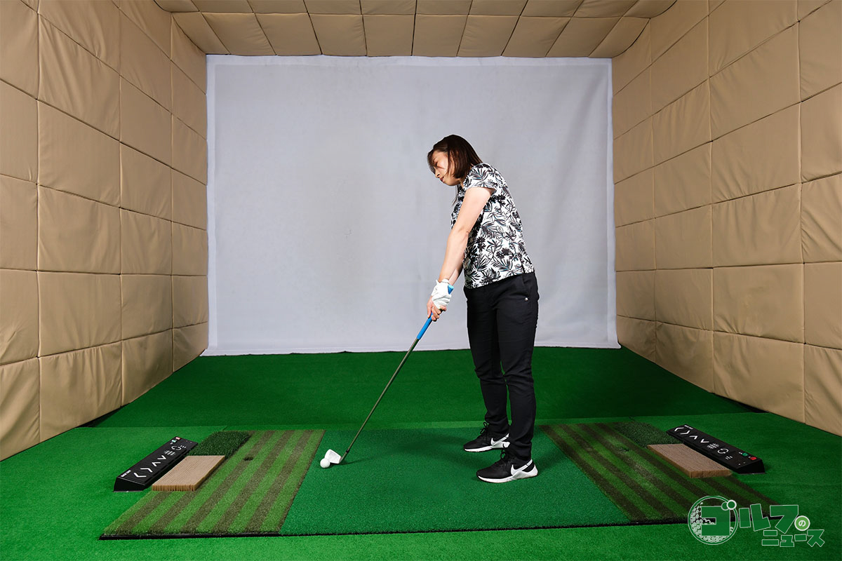 体の伸び上がりがトゥ側に当たる原因