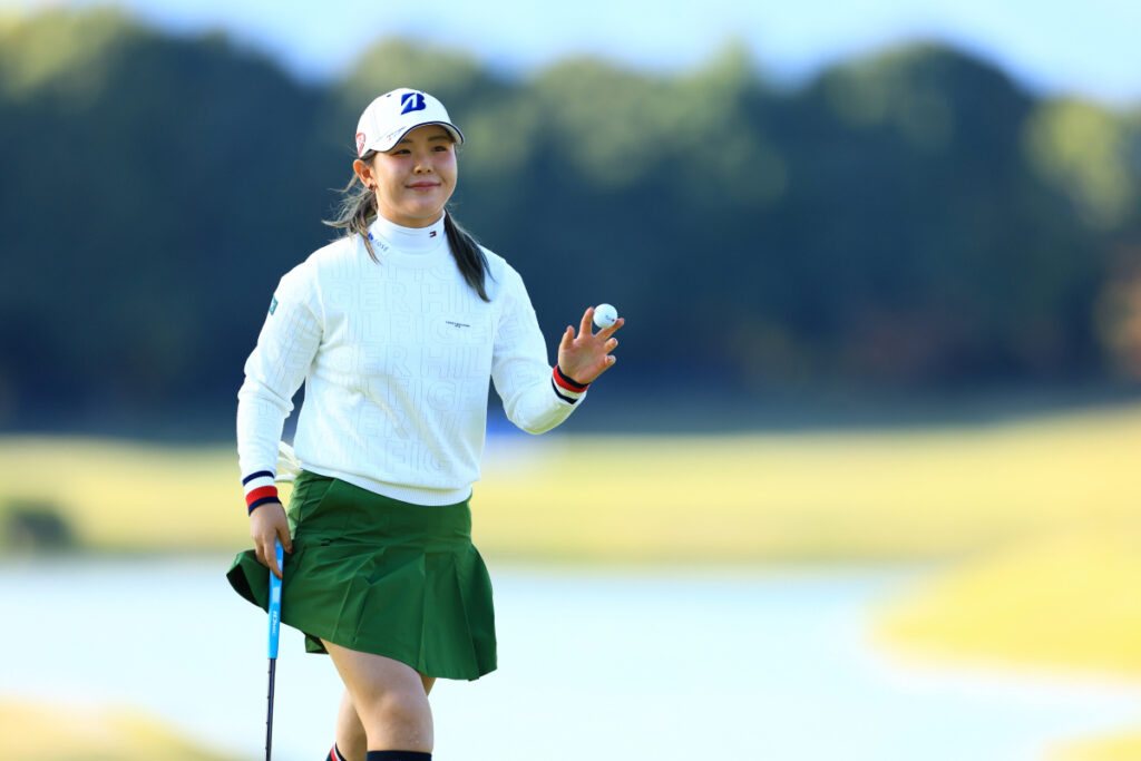 吉田優利が“2人っきり”のクリスマスパーティー大満喫！ 個性あふれる